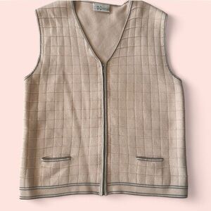 Vintage Pink Sleeveless Knit Vest